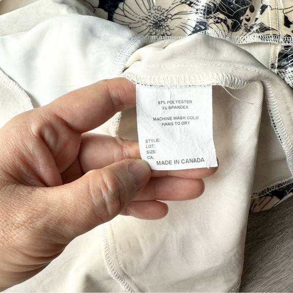 Vintage Designs by S.A.D Shimmer Velvet Floral Print Button Down Jacket - Picture 11 of 15